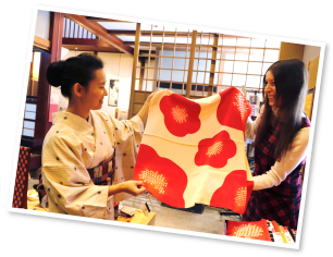 Explore the “Gangi” street & the “Machiya” 