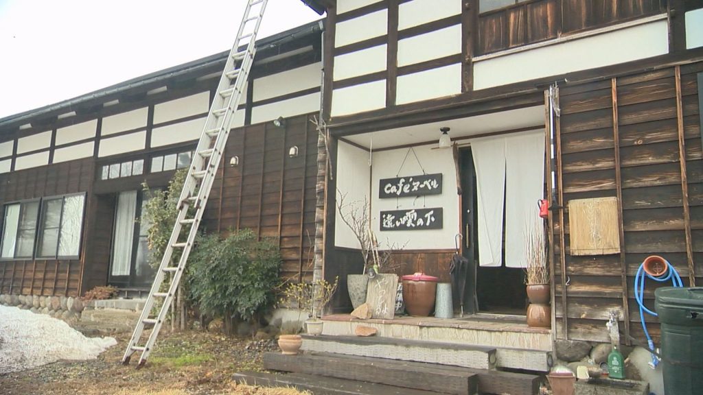レトロ空間で癒しのティータイム!「café ヌーベル 遠い雲の下」(妙高市長森)